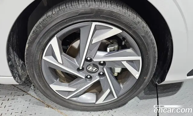 Hyundai Avante 2025 1.6 автомат (гидро), миниатюра 7 Hyundai Avante 2025 1.6 автомат (гидро), миниатюра 7