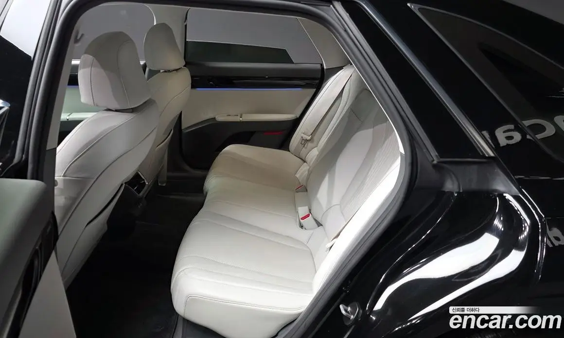 Hyundai Grandeur 2023 1.6 автомат (гидро), фото 16