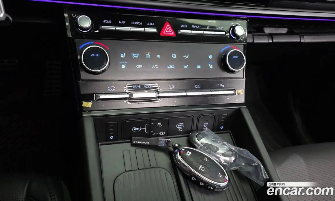 Hyundai Santa Fe 2025 1.6 автомат (гидро), фото 16