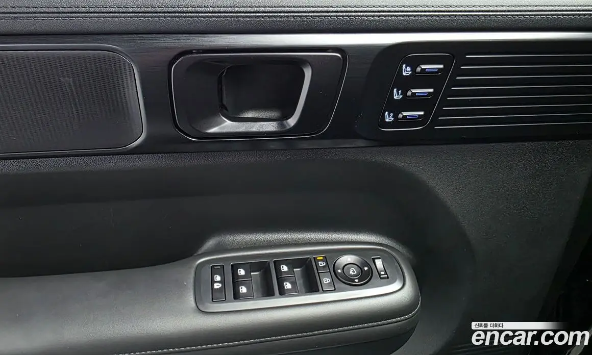 Hyundai Santa Fe 2025 1.6 автомат (гидро), фото 18