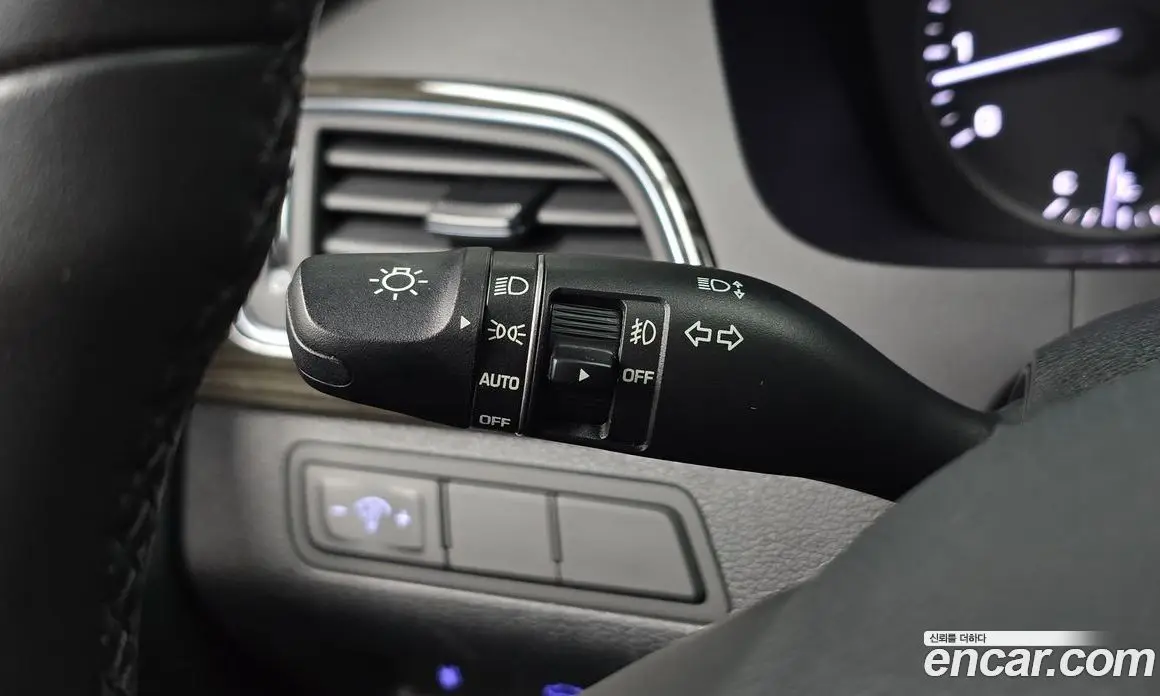Hyundai Sonata 2015 2.0 автомат (гидро), фото 23 Hyundai Sonata 2015 2.0 автомат (гидро), фото 23