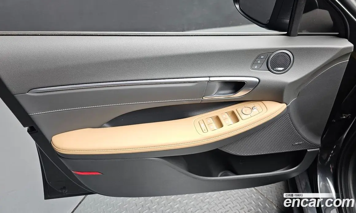 Hyundai Sonata 2019 2.0 автомат (гидро), фото 14 Hyundai Sonata 2019 2.0 автомат (гидро), фото 14