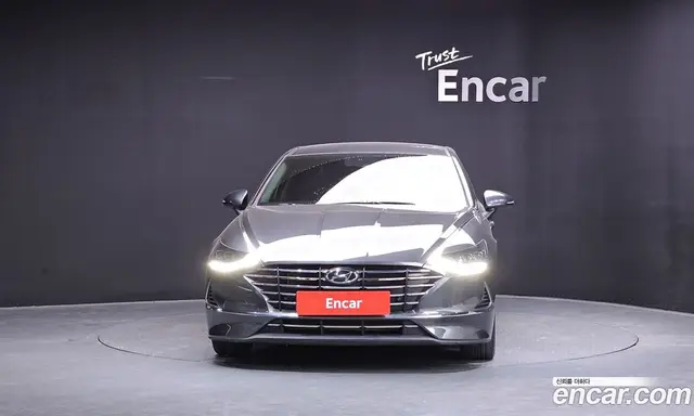 Hyundai Sonata 2019 2.0 автомат (гидро), миниатюра 3 Hyundai Sonata 2019 2.0 автомат (гидро), миниатюра 3