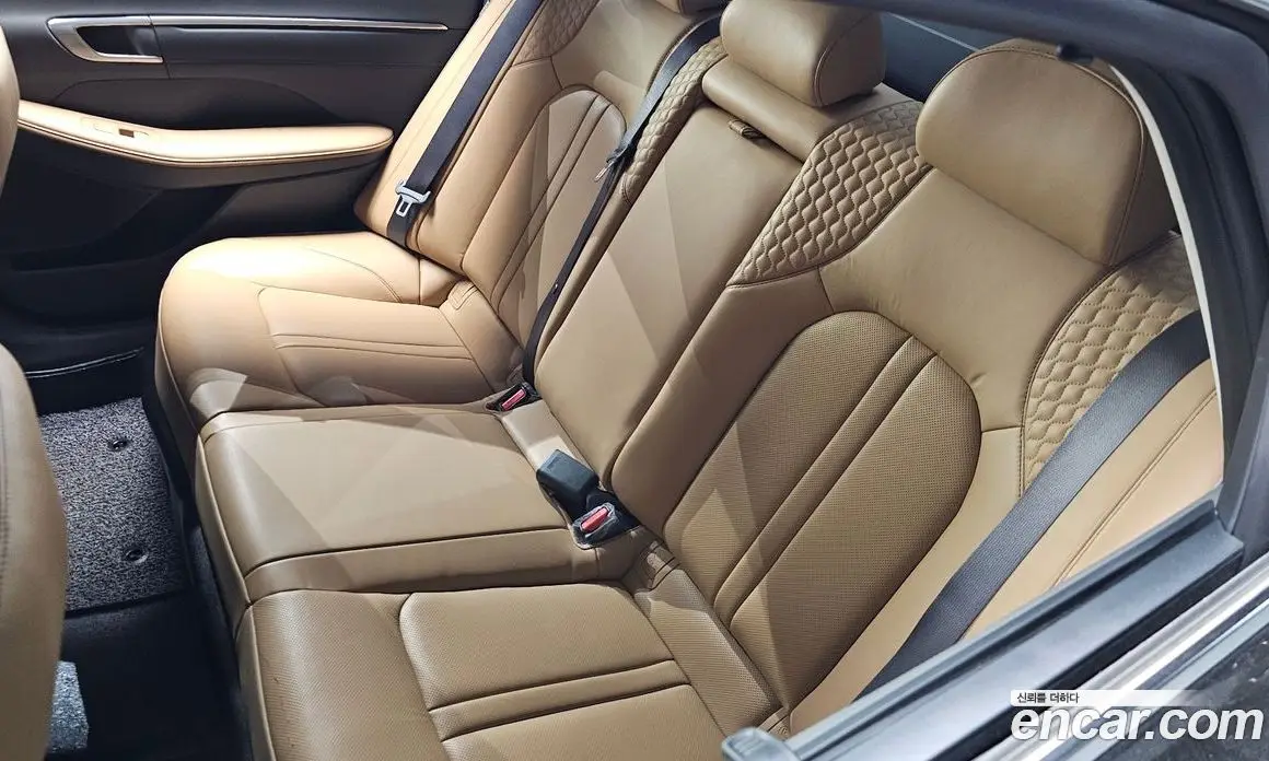 Hyundai Sonata 2019 2.0 автомат (гидро), фото 32 Hyundai Sonata 2019 2.0 автомат (гидро), фото 32
