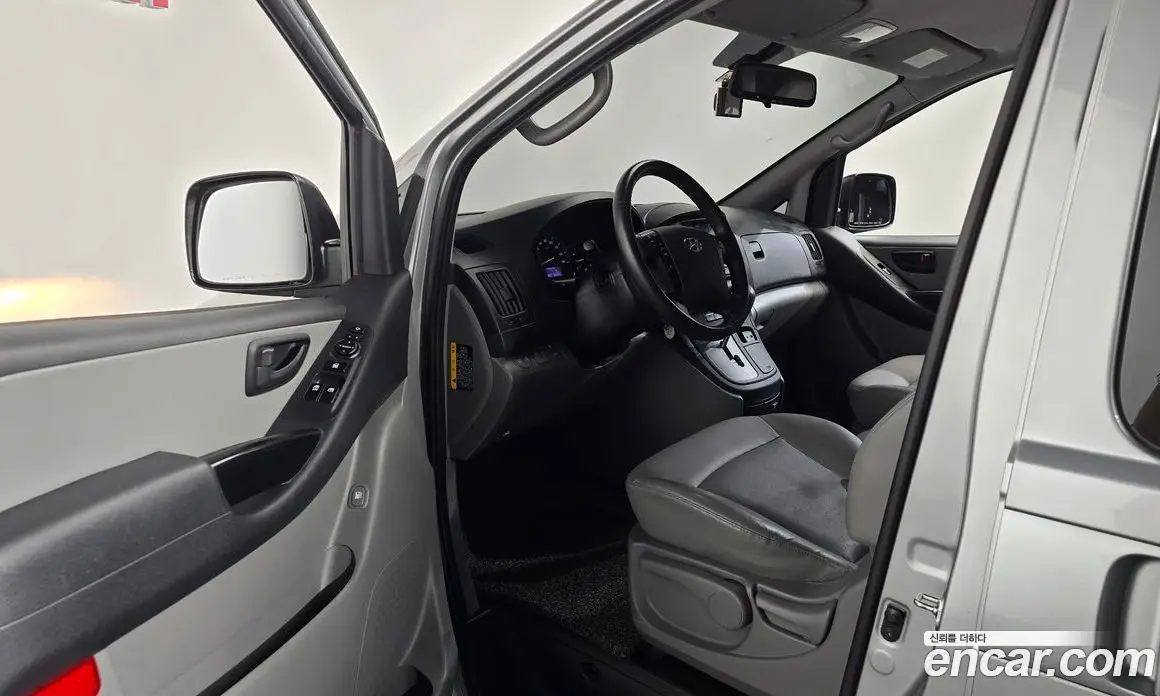 Hyundai Starex 2020 2.5 автомат (гидро), фото 10 Hyundai Starex 2020 2.5 автомат (гидро), фото 10