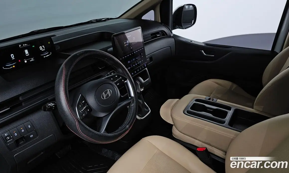 Hyundai Staria 2025 2.2 автомат (гидро), фото 11