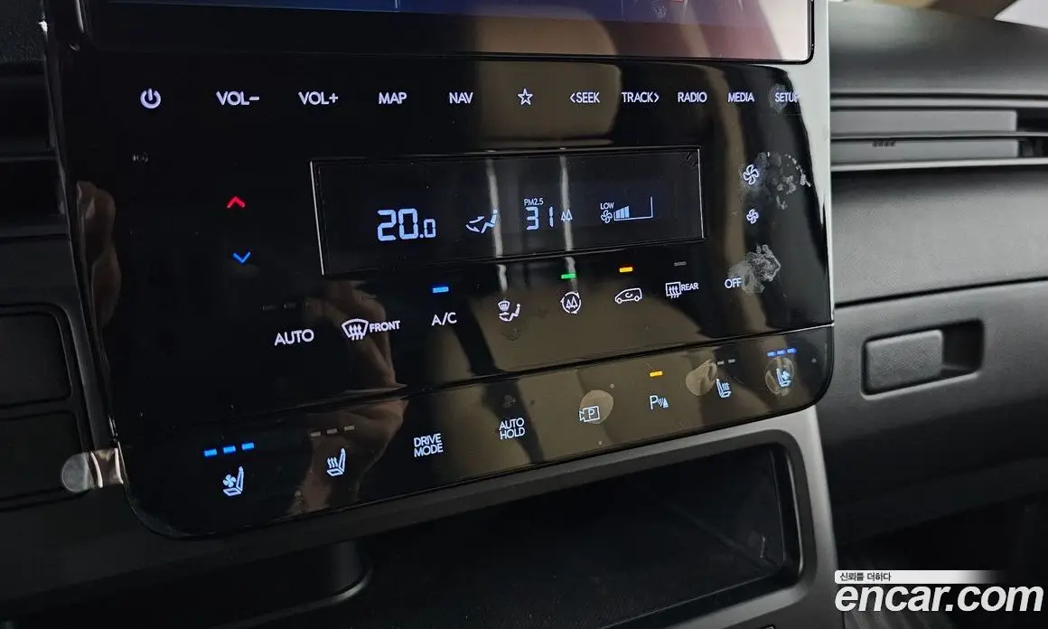 Hyundai Staria 2025 2.2 автомат (гидро), фото 16