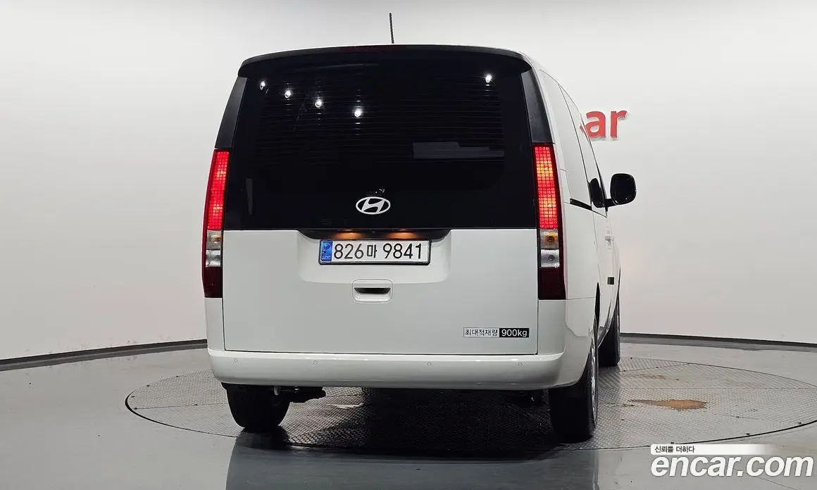 Hyundai Staria 2025 2.2 автомат (гидро), фото 4