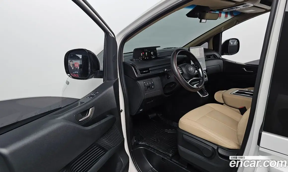 Hyundai Staria 2025 2.2 автомат (гидро), фото 10