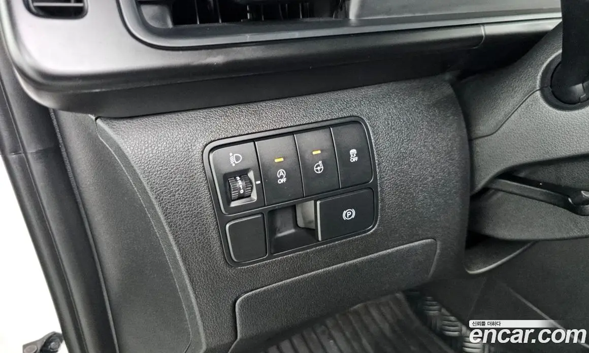 Hyundai Staria 2025 2.2 автомат (гидро), фото 19