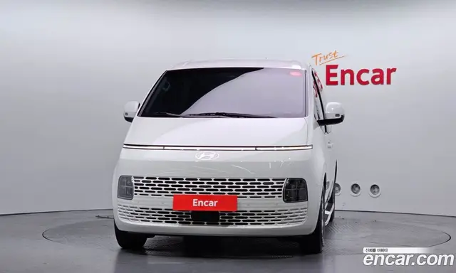 Hyundai Staria 2025 2.2 автомат (гидро), миниатюра 3