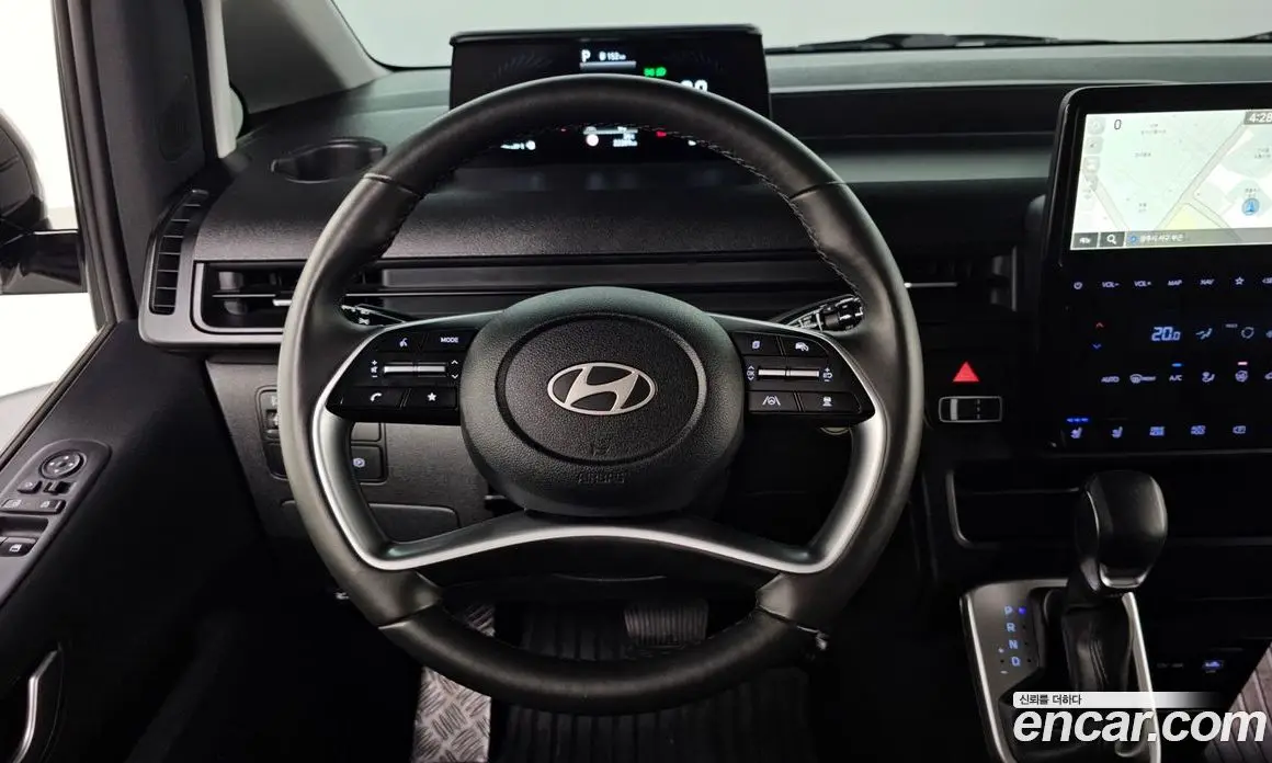 Hyundai Staria 2025 2.2 автомат (гидро), фото 21