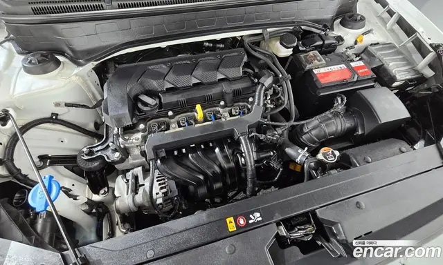 Hyundai Venue 2023 1.6 автомат (гидро), миниатюра 6