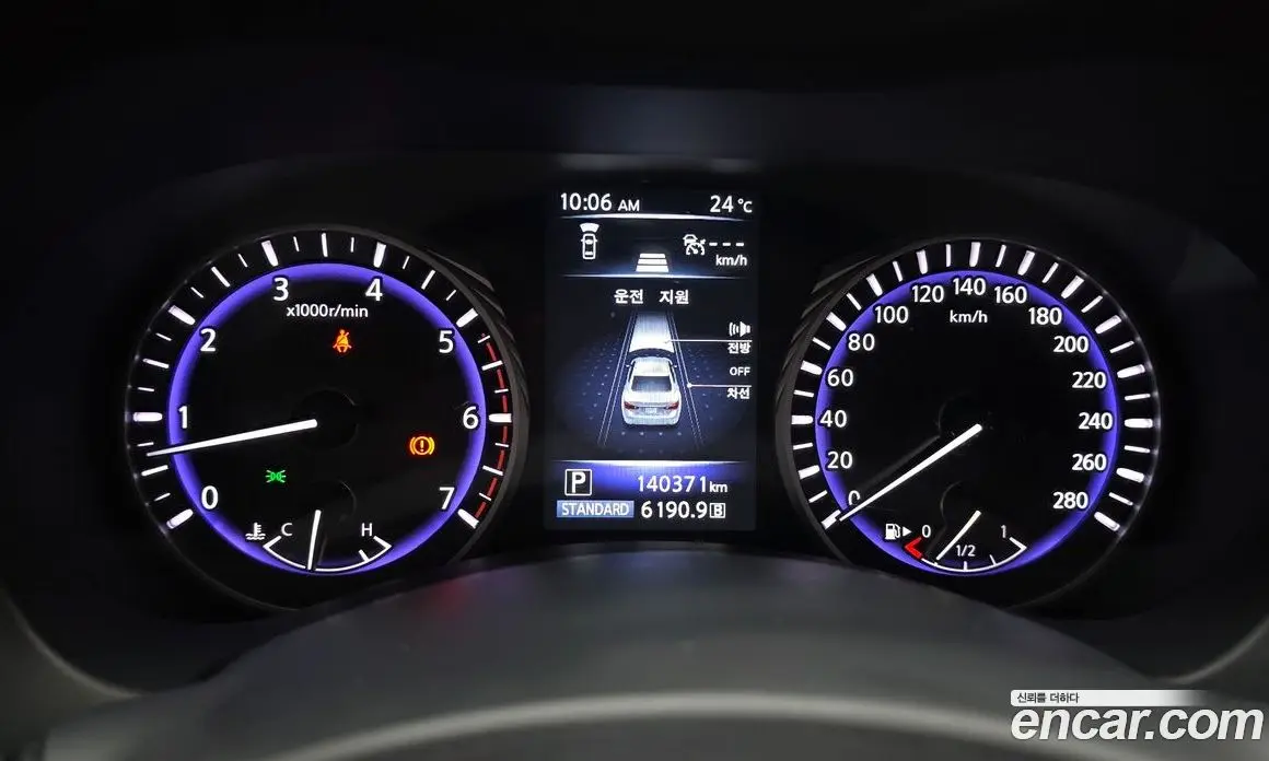 Infiniti Q50 2016 2.1 автомат (гидро), фото 8