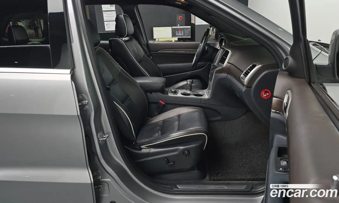 Jeep Cherokee 2014 3.6 автомат (гидро), фото 16 Jeep Cherokee 2014 3.6 автомат (гидро), фото 16
