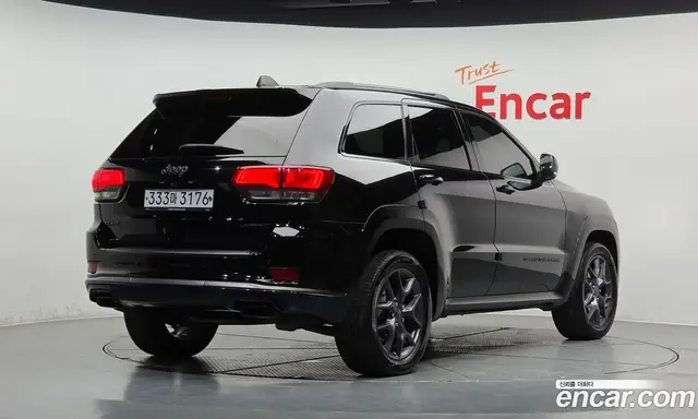 Jeep Cherokee 2020 3.6 автомат (гидро), миниатюра 1