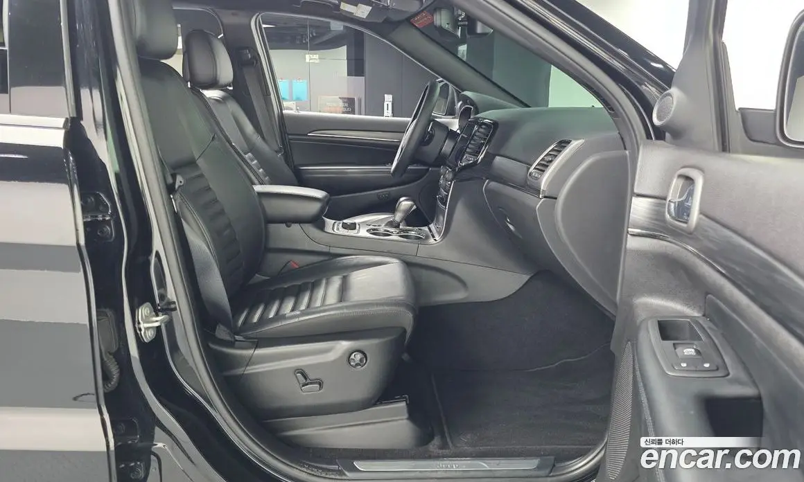 Jeep Cherokee 2020 3.6 автомат (гидро), фото 16
