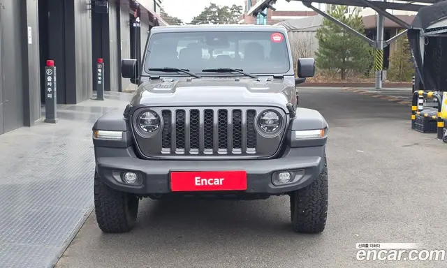 Jeep Gladiator 2021 3.6 автомат (гидро), миниатюра 3 Jeep Gladiator 2021 3.6 автомат (гидро), миниатюра 3