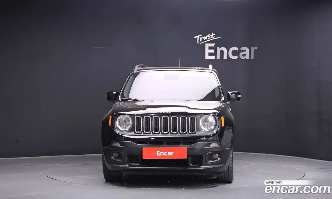 Jeep Renegade 2016 2.4 автомат (гидро), фото 3 Jeep Renegade 2016 2.4 автомат (гидро), фото 3