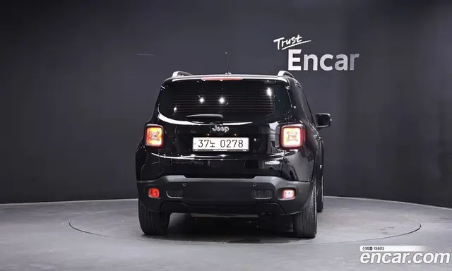 Jeep Renegade 2016 2.4 автомат (гидро), миниатюра 4 Jeep Renegade 2016 2.4 автомат (гидро), миниатюра 4