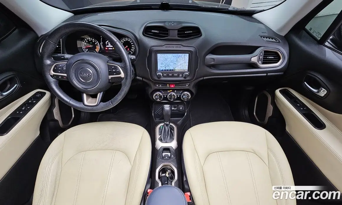 Jeep Renegade 2016 2.4 автомат (гидро), фото 10 Jeep Renegade 2016 2.4 автомат (гидро), фото 10