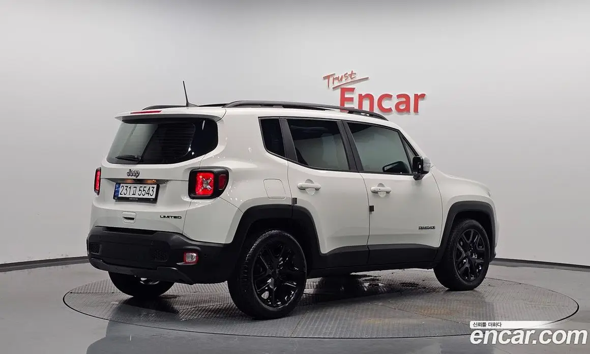 Jeep Renegade 2022 1.3 автомат (гидро), фото 1 Jeep Renegade 2022 1.3 автомат (гидро), фото 1