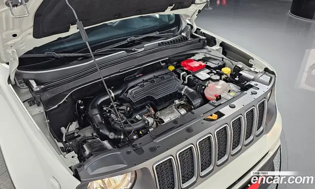 Jeep Renegade 2022 1.3 автомат (гидро), миниатюра 5 Jeep Renegade 2022 1.3 автомат (гидро), миниатюра 5