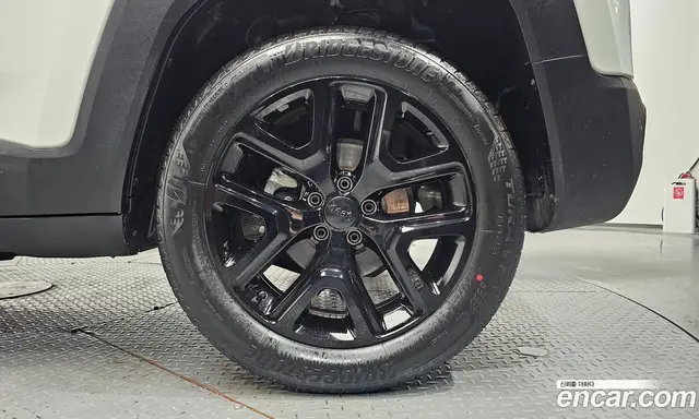 Jeep Renegade 2022 1.3 автомат (гидро), миниатюра 6 Jeep Renegade 2022 1.3 автомат (гидро), миниатюра 6