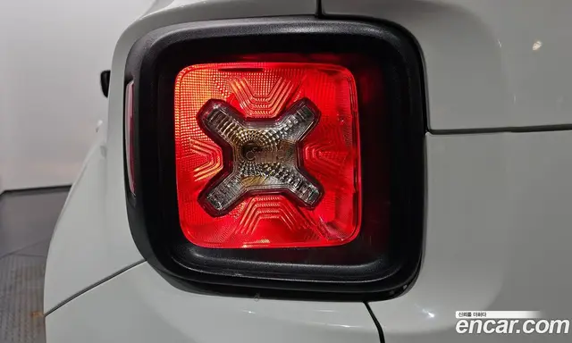 Jeep Renegade 2022 1.3 автомат (гидро), миниатюра 8 Jeep Renegade 2022 1.3 автомат (гидро), миниатюра 8