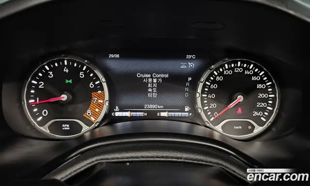 Jeep Renegade 2022 1.3 автомат (гидро), миниатюра 10 Jeep Renegade 2022 1.3 автомат (гидро), миниатюра 10