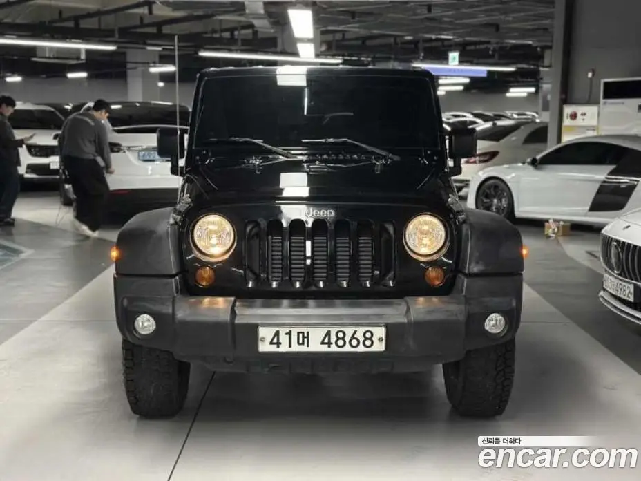 Jeep Wrangler 2010 2.8 автомат (гидро), фото 1 Jeep Wrangler 2010 2.8 автомат (гидро), фото 1