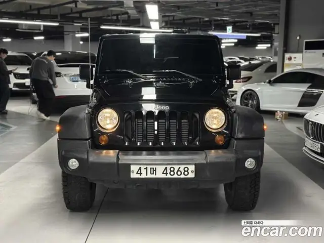 Jeep Wrangler 2010 2.8 автомат (гидро), миниатюра 1 Jeep Wrangler 2010 2.8 автомат (гидро), миниатюра 1