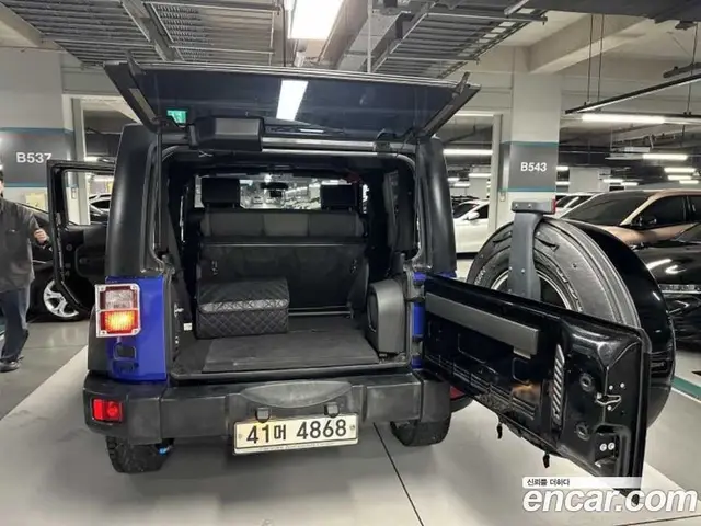 Jeep Wrangler 2010 2.8 автомат (гидро), миниатюра 5 Jeep Wrangler 2010 2.8 автомат (гидро), миниатюра 5