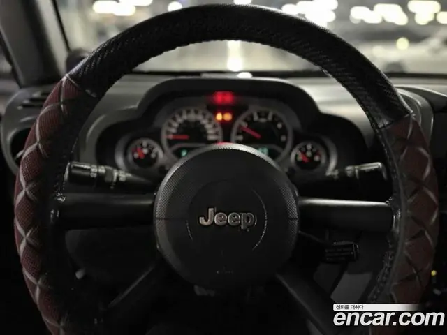 Jeep Wrangler 2010 2.8 автомат (гидро), миниатюра 6 Jeep Wrangler 2010 2.8 автомат (гидро), миниатюра 6