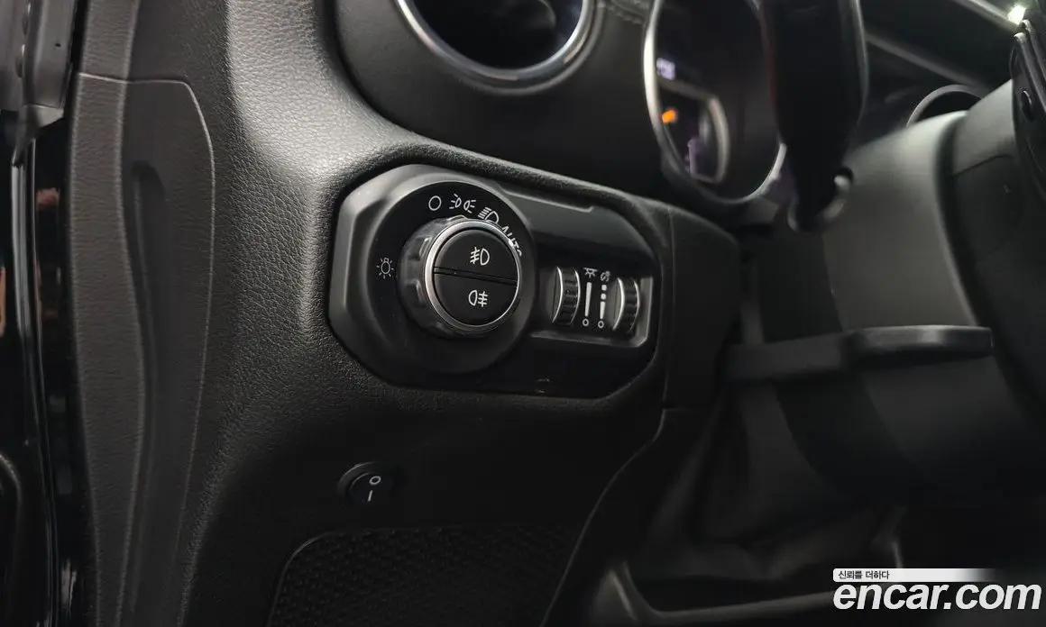 Jeep Wrangler 2019 2.0 автомат (гидро), фото 16 Jeep Wrangler 2019 2.0 автомат (гидро), фото 16