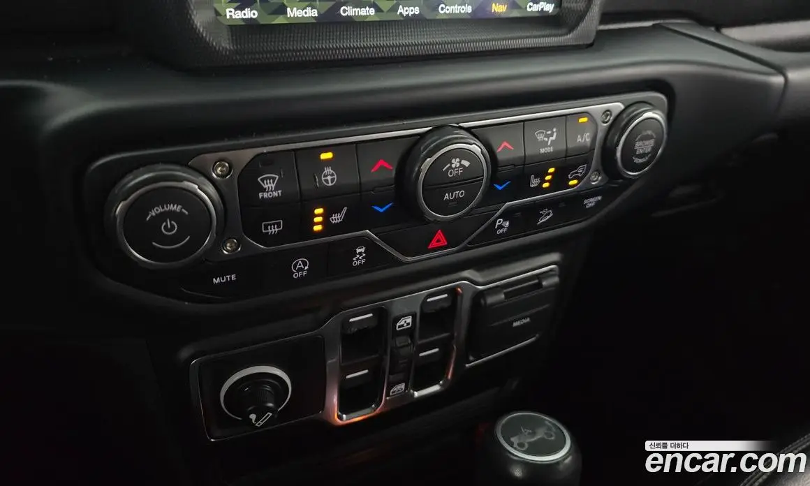 Jeep Wrangler 2019 2.0 автомат (гидро), фото 17 Jeep Wrangler 2019 2.0 автомат (гидро), фото 17