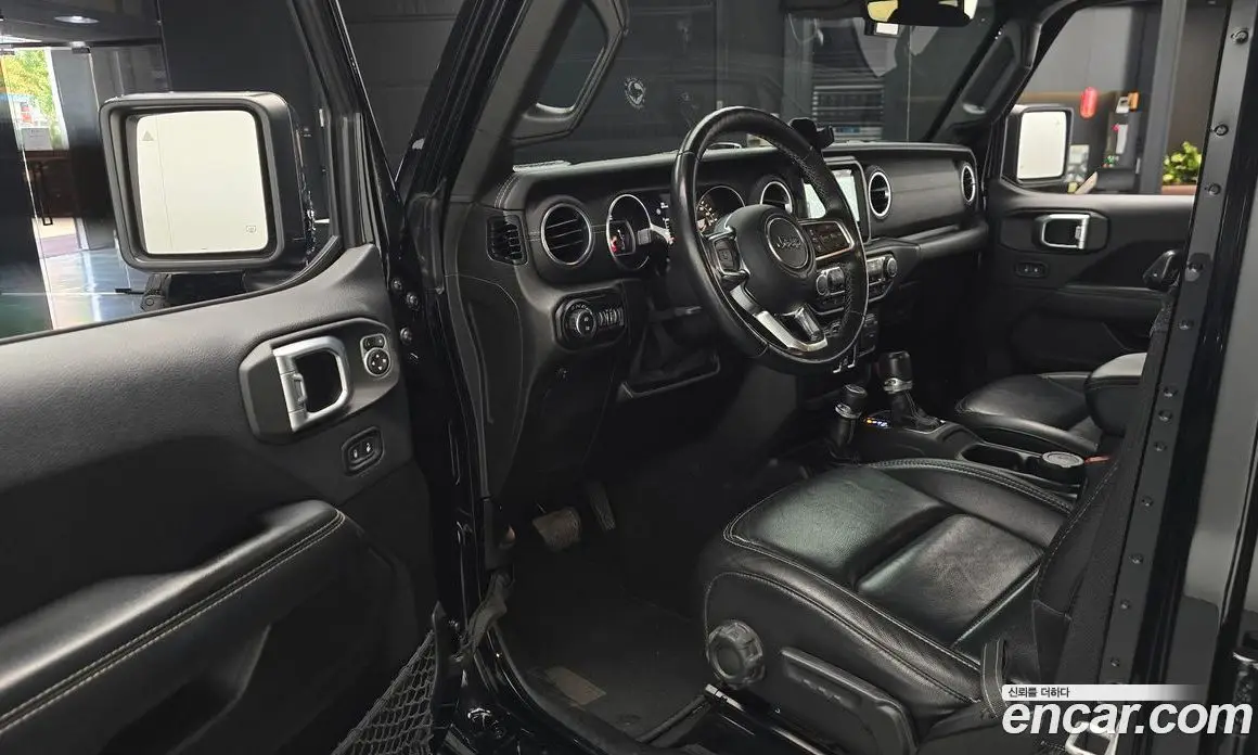 Jeep Wrangler 2019 2.0 автомат (гидро), фото 10 Jeep Wrangler 2019 2.0 автомат (гидро), фото 10