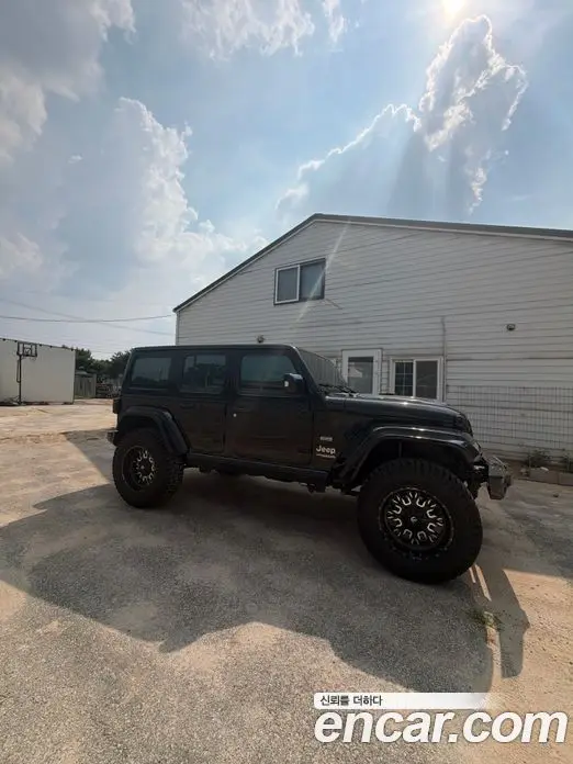 Jeep Wrangler 2021 2.0 автомат (гидро), фото 5 Jeep Wrangler 2021 2.0 автомат (гидро), фото 5