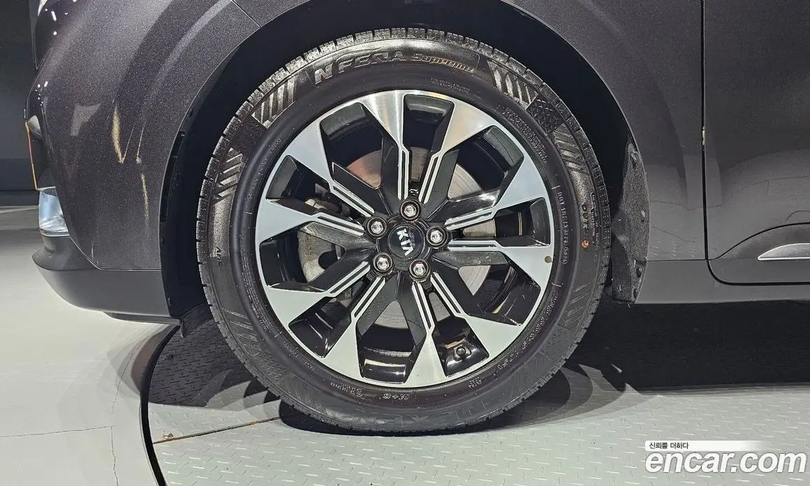 Kia Carnival 2020 2.2 автомат (гидро), фото 5 Kia Carnival 2020 2.2 автомат (гидро), фото 5