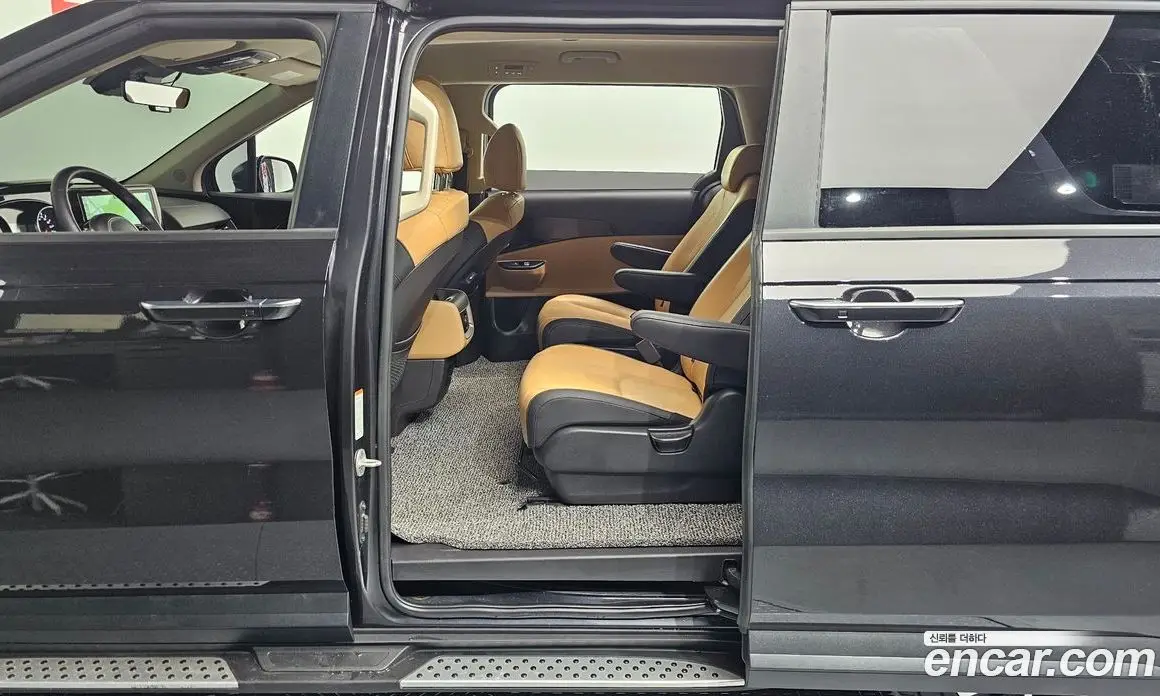 Kia Carnival 2023 2.2 автомат (гидро), фото 11