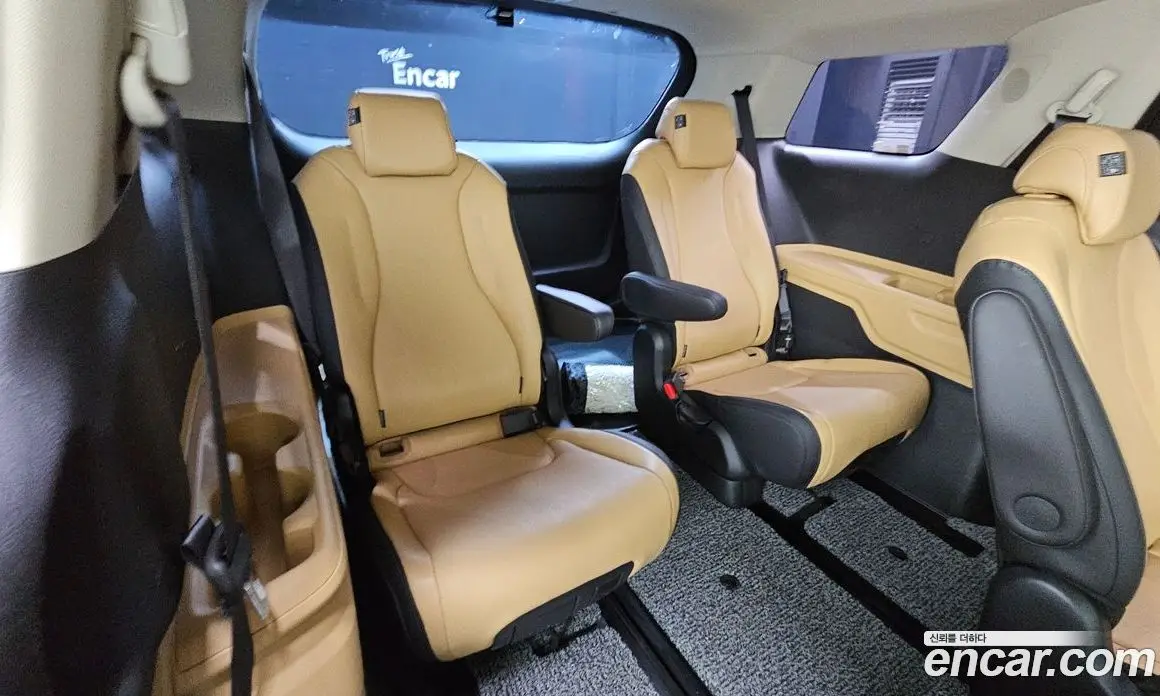Kia Carnival 2023 2.2 автомат (гидро), фото 19