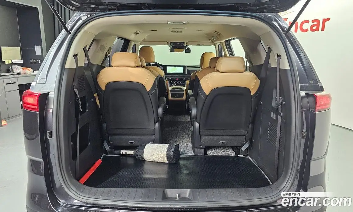 Kia Carnival 2023 2.2 автомат (гидро), фото 20