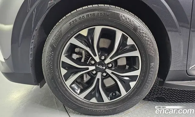 Kia Carnival 2023 2.2 автомат (гидро), миниатюра 5