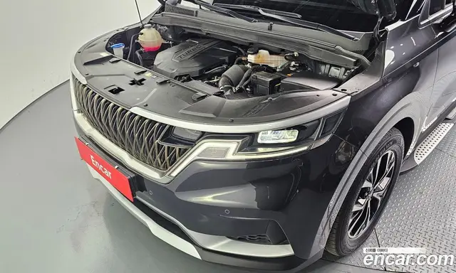 Kia Carnival 2023 2.2 автомат (гидро), миниатюра 6