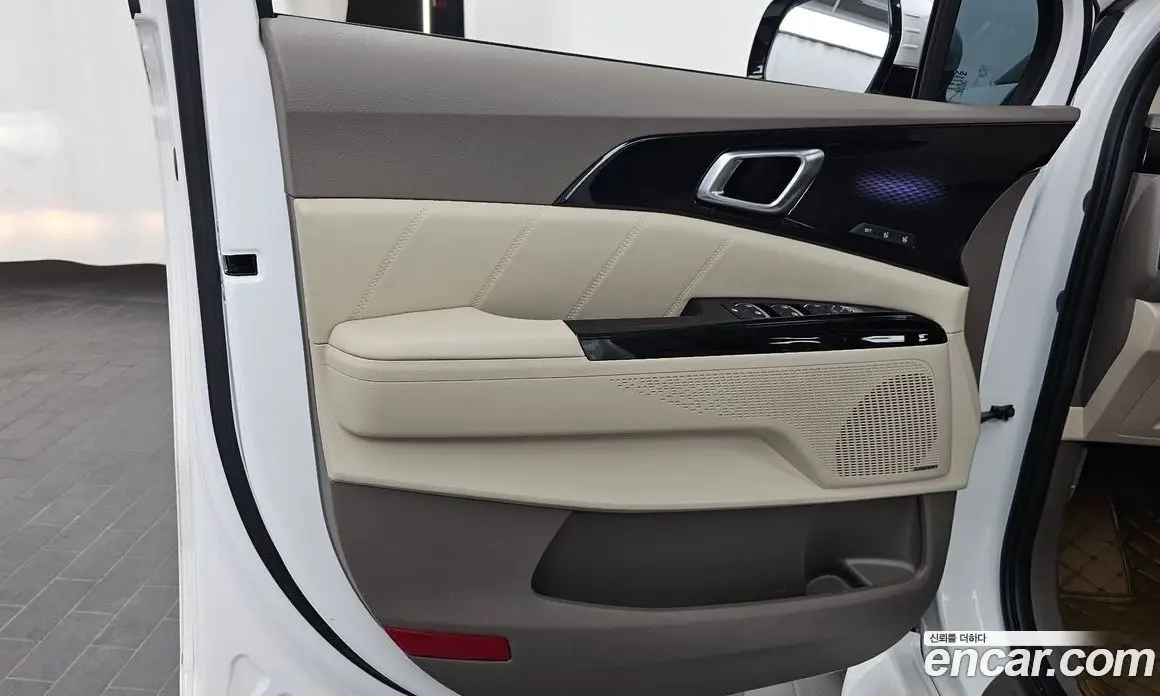 Kia Carnival 2023 3.5 автомат (гидро), фото 14