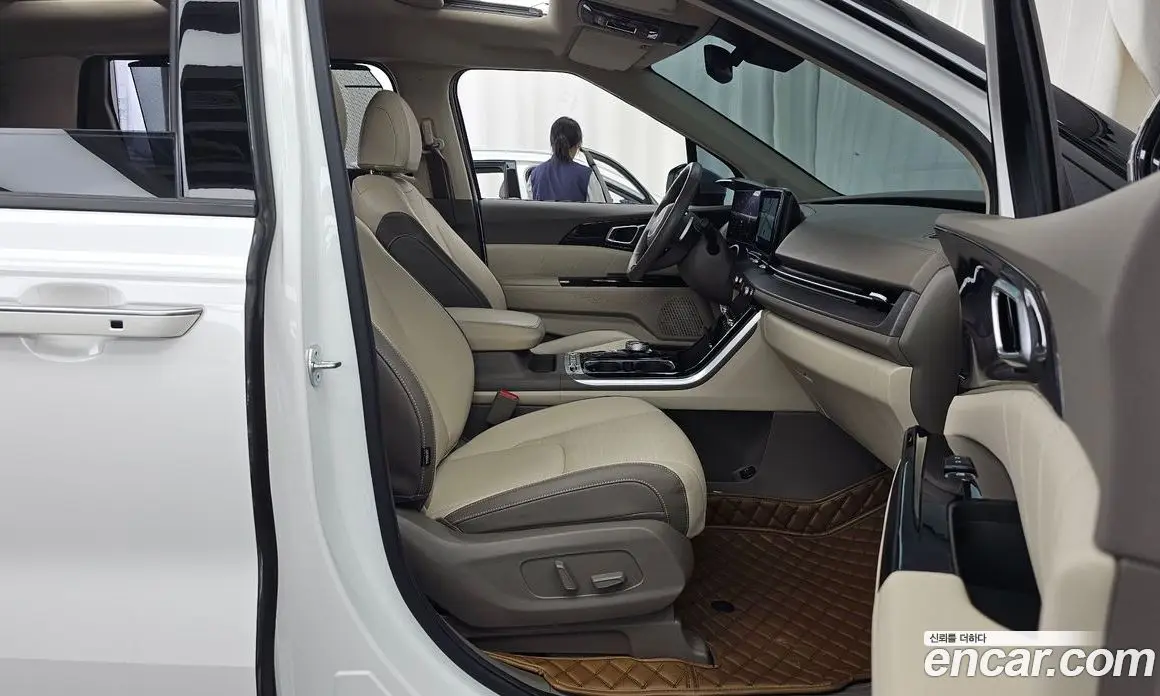 Kia Carnival 2023 3.5 автомат (гидро), фото 17