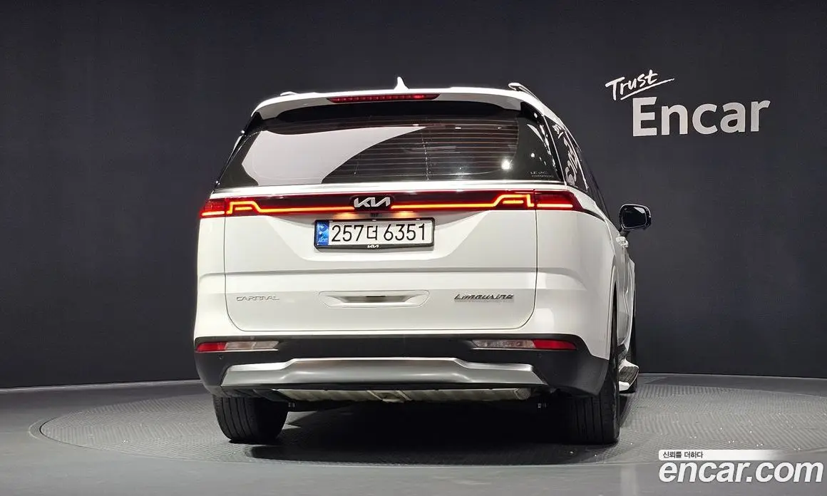 Kia Carnival 2023 3.5 автомат (гидро), фото 4