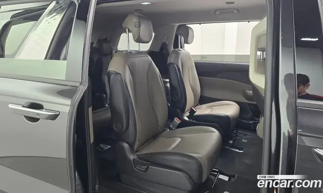 Kia Carnival 2025 1.6 автомат (гидро), миниатюра 11 Kia Carnival 2025 1.6 автомат (гидро), миниатюра 11