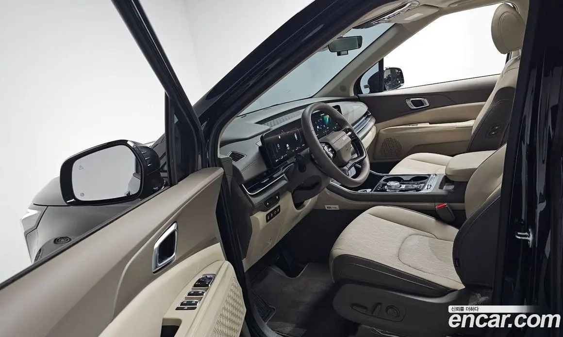 Kia Carnival 2026 1.6 автомат (гидро), фото 12