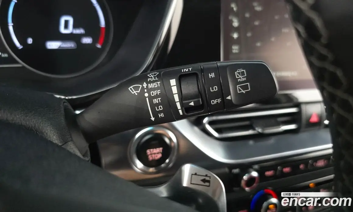 Kia Niro 2022 0.2 автомат (гидро), фото 27